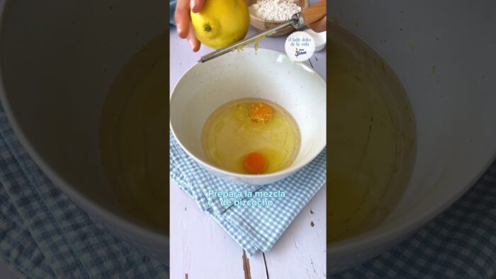 Pastel de piña invertida en freidora de aire – Recetas La Lechera #shorts