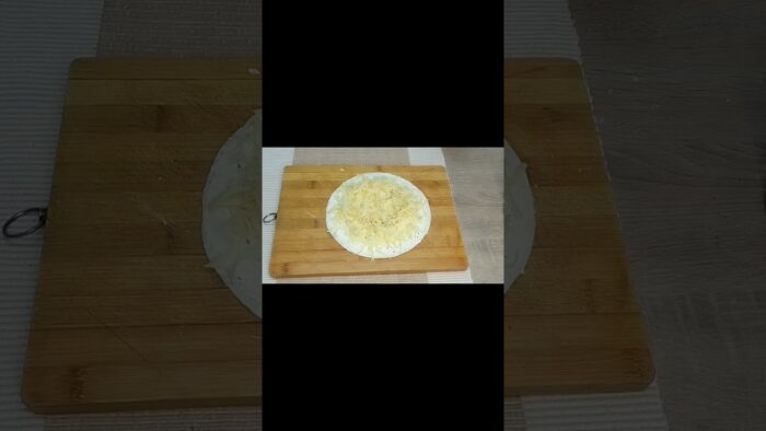 Air Fryer Tortilla Cheese Pizza – Easy and Quick Recipe | Carries Cooking #cooking#pizza