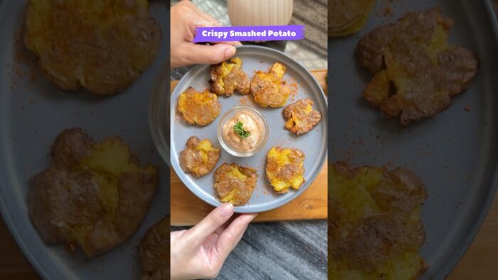Crispy smashed potato in air-fryer🤩#recipe #airfryer #potatorecipe #easyrecipe #airfryerrecipes