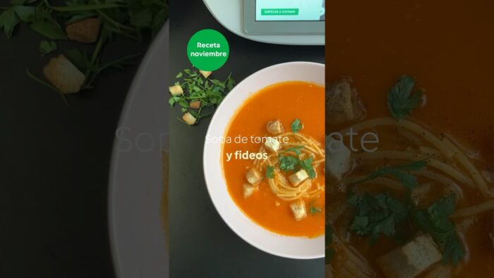 Sopa de tomates y fideos en #thermomixtm6 #thermomix #recetas #cookidoo