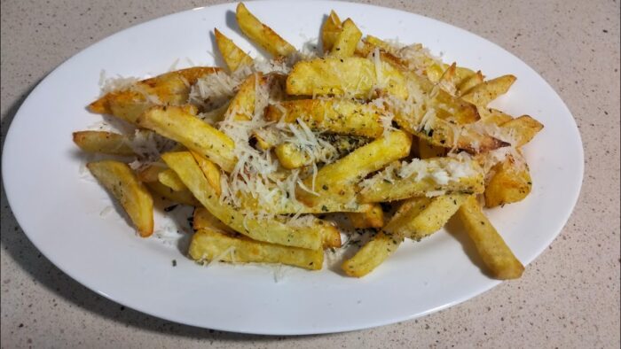 🍟PATATAS FRITAS 🍟 EN FREIDORA DE AIRE CON UN TOQUE ESPECIAL.RECETA SANA,BUENISIMA Y FÁCIL.¡A COMER!😋