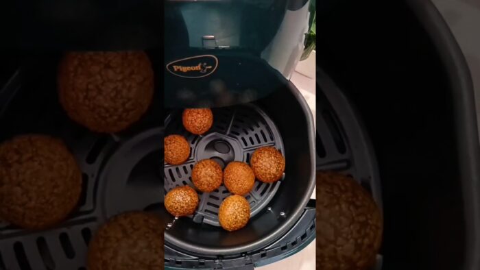Pani Puri recipe made in Airfryer #shorts #panipuri #airfryerrecipes #foodie #recipe