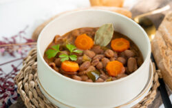 Judías pinta con verduras