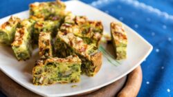 Pastel de verduras exprés en 5 minutos: la opción saludable recomendada por expertos