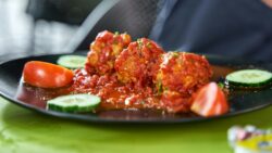 Sin complicaciones: las albóndigas más tiernas en salsa de tomate casera