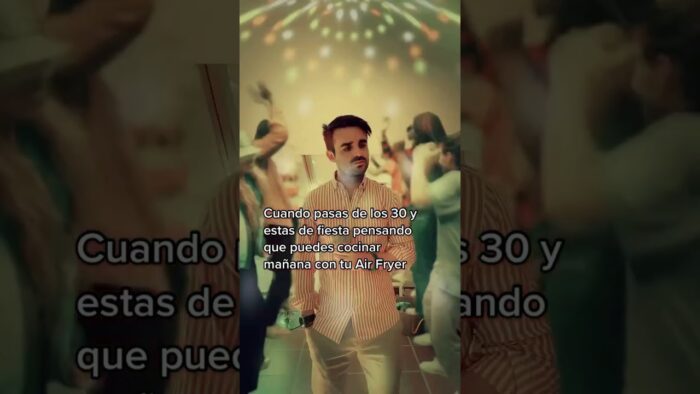 ¿Cuál es la mejor receta para hacer en la Air Fryer? 😂👨🏻🍳 #humor #cocina