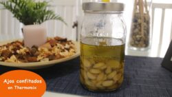 Ajos confitados en Thermomix