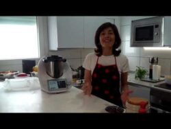 Cake de dátiles, manzana y nueces sin gluten en thermomix