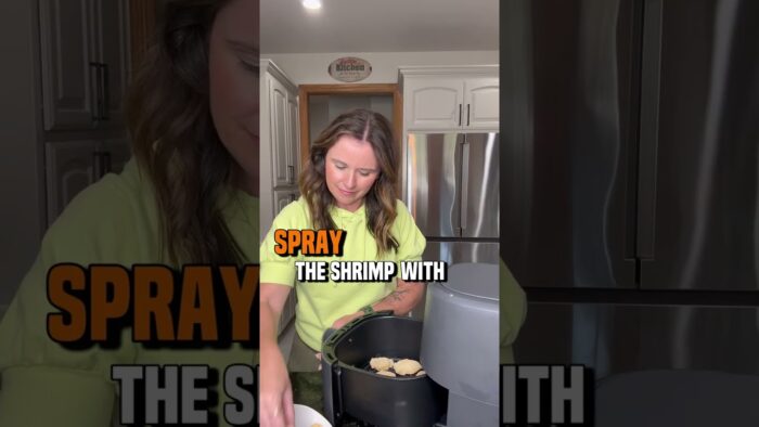 Crispy Air Fryer Shrimp with Dipping Sauce! 🍤✨#Shorts