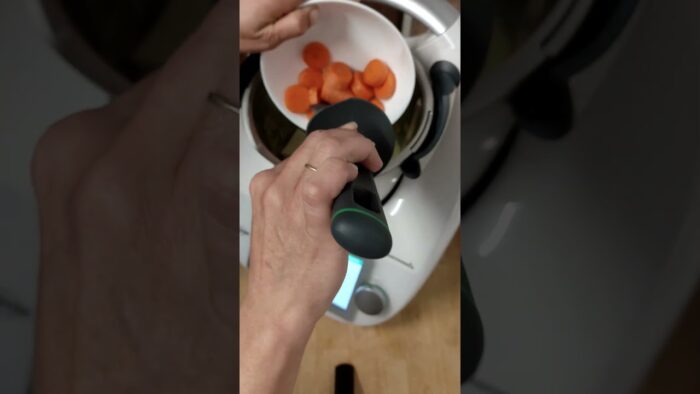 Deliciosa crema de puerro, 🥔 y 🥕. #recetas #thermomix #thermomixtm6