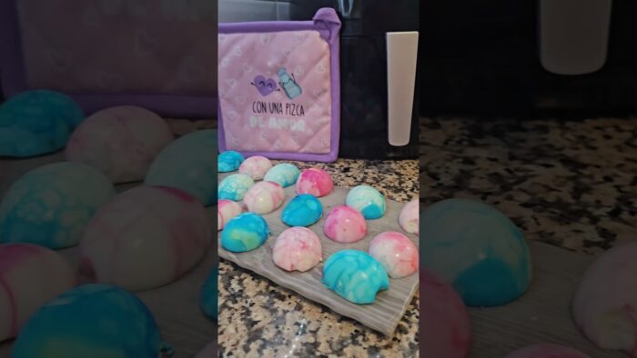 Huevos de Colores en Freidora de Aire #recetasairfryer #huevosenfreidoradeaire #airfryerlovers
