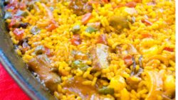 El secreto de las abuelas para saber cuánto arroz hay que poner en la paella: sin opción al fallo