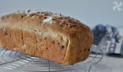 Pan dulce con pasas y frutos secos