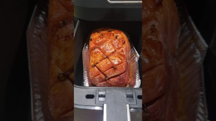 Jamón glaseado en freidora de aire Gammon In Airfriyer. Cena para año nuevo #2025