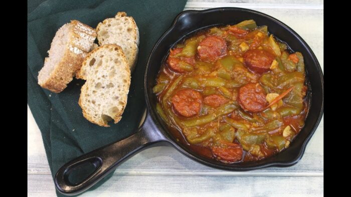 Pimientos verdes con chorizo en Thermomix