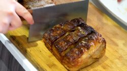 Receta de panceta de cerdo crujiente en freidora de aire | ¡Jugosa y tierna con un crujido perfecto!