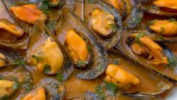 Esta receta viral de mejillones te resuelve la cena de Nochevieja en menos de 15 minutos