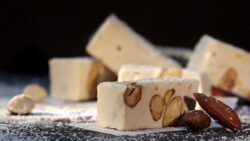 Ni polvorones ni mantecados: con este postre triunfarás en Nochebuena, y lo tienes listo en 15 m ...