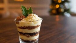 No te compliques la vida: este postre para Navidad se prepara en vasitos individuales en menos d ...