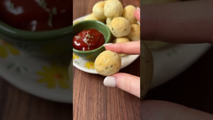 Air Fryer Fried Mozzarella Mashed Potato Bites #recipe #easyrecipe #foodie