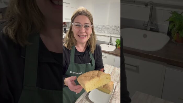 BIZCOCHO 🧁 DE CUARTOS BAJO EN CALORÍAS CON THERMOMIX 6!!