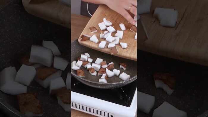 Coloca el coco en la freidora de aire, el resultado te sorprenderá