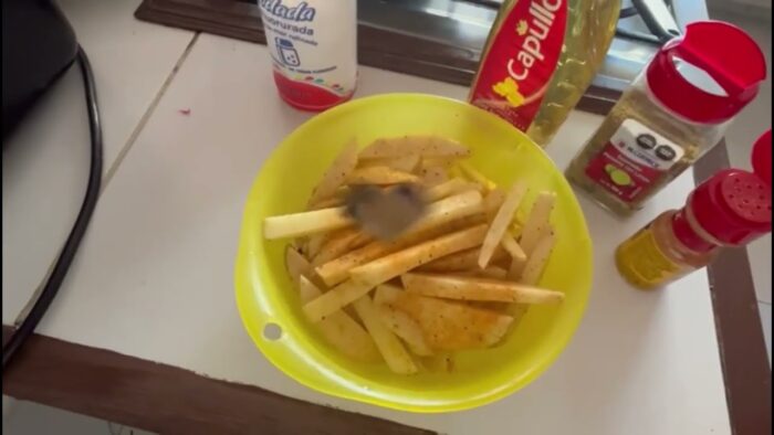 Papas a la francesa en freidora de aire Para guarnición