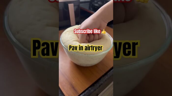 Pav #bread in airfryer#recipe #easyrecipe🔥shorts🍕trending # YouTube shorts# ytshorts #food # funny