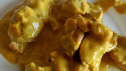 Pollo al curry, fácil y rico con Thermomix