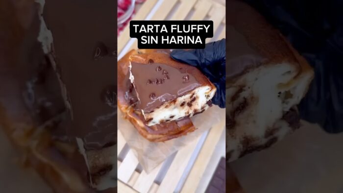 TARTA FLUFFY SIN HARINA en 1 MINUTO #shorts #recetas