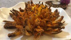 The golden secret of cooking fried onions