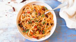 Salsa puttanesca: una receta italiana con carácter y sabor auténtico
