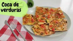🥒COCA DE VERDURAS en Thermomix. Una cena ¡FACIL Y SALUDABLE!
