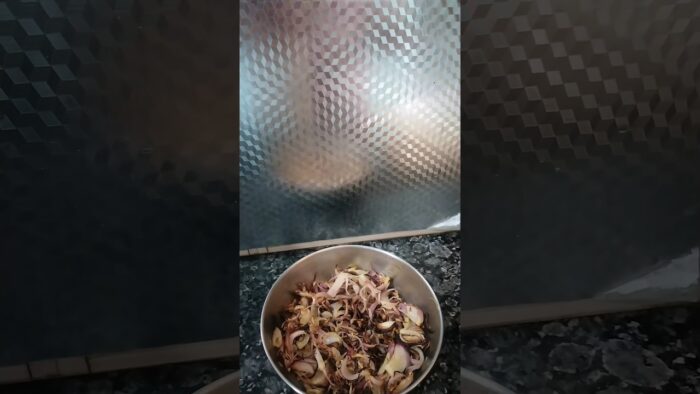 Crispy Air Fryer Onions For Biryani | Barista Recipe#shorts#airfryerrecipes #barista
