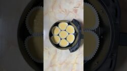 LET’S BAKE CUPCAKES WITH AIR FRYER #shorts #cupcake #youtubeshorts #foodie #dessertblogger #recipe