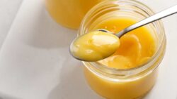 El postre con limón que se hace en 3 minutos y no necesita horno