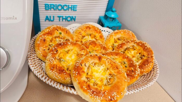 Brioche au thon et poivrons couleurs au thermomix #thermomix