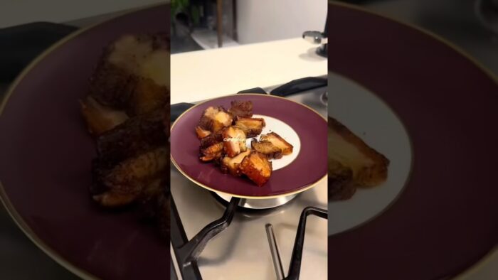 Chicharrón rápido y fácil en freidora de aire. Sal, limón y adobos al gusto. #food #recipe