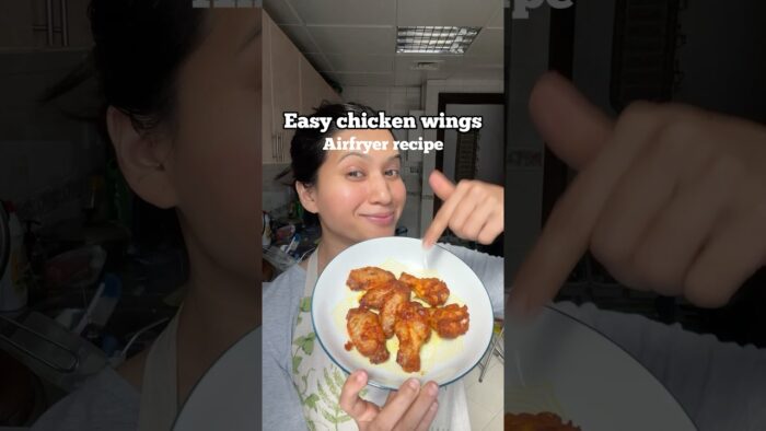Easy air fryer chicken wings recipe #airfryerrecipes #chickenwings