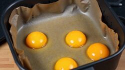I Tried this Viral Air Fryer Frittata Recipe… And It’s a Healthy Breakfast Game-Changer!