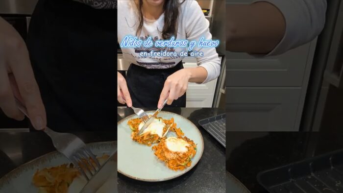Nidos de calabacín y zanahoria con huevo en Freidora de Aire 💚 RECETA SALUDABLE