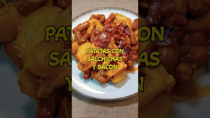 RECETA EN AIRFRYER: PATATAS CON SALCHICHAS Y BACON🥓 #patatas #short #bacon #airfryer #freidoradeaire