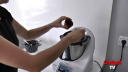 Thermomix TM5 Receta 2: Pollo con salsa cremosa de verduras