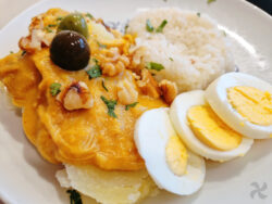 Ají de gallina (Perú)