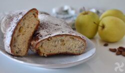 Pan dulce de almendras y manzana