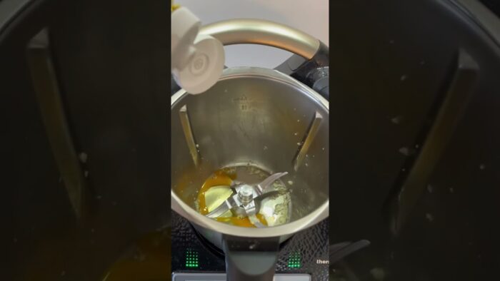 Ajonesa fácil en casa con Thermomix