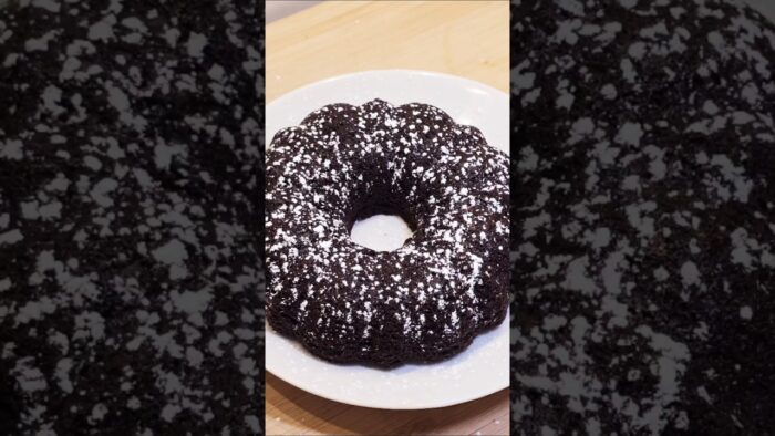 Pastel de chocolate cocinado en freidora de aire / Recetas para freidora de aire
