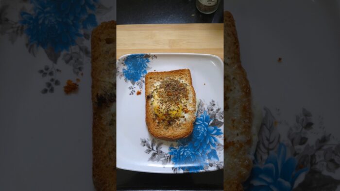 Quick Breakfast recipe Egg toast in Air fryer#egg #eggtoast #healthyrecipes #breakfast #shorts #food