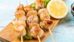Brochetas de vieiras: cómo prepararlas a la perfección