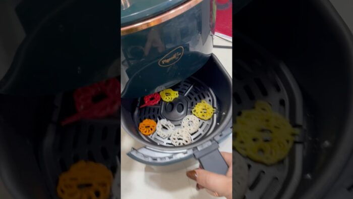 रंग बिरंगी जलेबी-air fryer recipe -fryums #youtubeshorts #airfryerrecipes #fryums #viralvideo